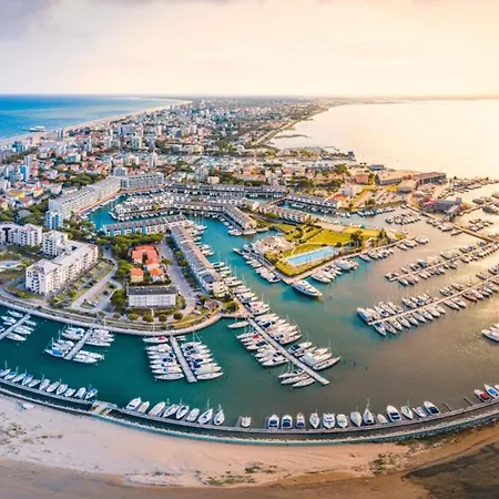 Panoramic Seafront *